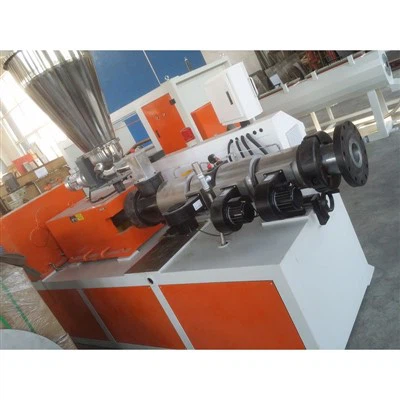 Machines à extrudeuse en plastique